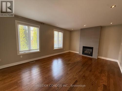 927 Gaslight Way, Mississauga, ON - Indoor Photo Showing Other Room With Fireplace