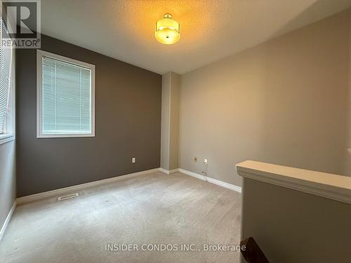 927 Gaslight Way, Mississauga, ON - Indoor Photo Showing Other Room