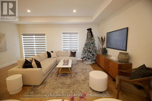 675 Winchester Avenue S, North Perth, ON - Indoor Photo Showing Living Room