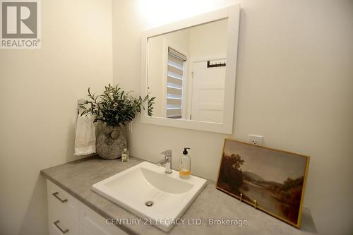 675 Winchester Avenue S, North Perth, ON - Indoor Photo Showing Bathroom