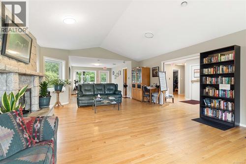 Resort On The Lake Clubhouse - 3126 Elsie Lake Cir, Nanaimo, BC 