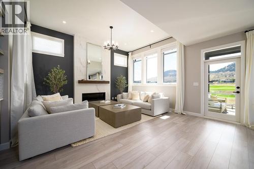 260 Rue Cheval Noir Unit# 1, Kamloops, BC - Indoor Photo Showing Living Room With Fireplace