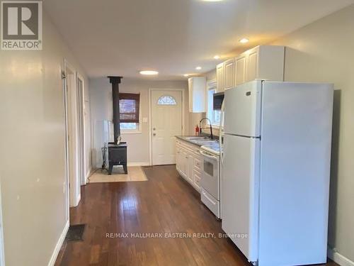385 Blairton Road, Havelock-Belmont-Methuen (Belmont-Methuen), ON - Indoor Photo Showing Kitchen