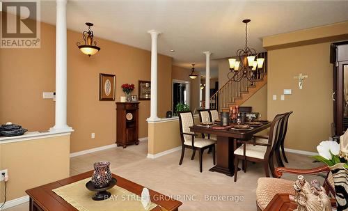 3581 Jorie Crescent, Mississauga, ON - Indoor Photo Showing Dining Room