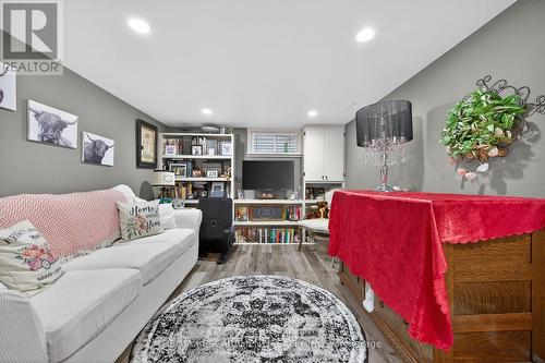 52 Lorne Avenue, Brant, ON - Indoor