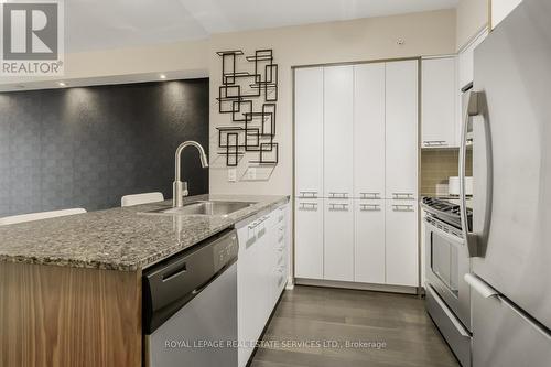 1710 - 1 Valhalla Inn Road, Toronto, ON - Indoor Photo Showing Kitchen With Upgraded Kitchen
