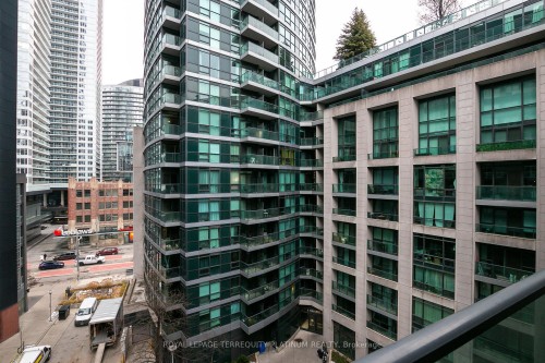 727-600 Fleet Street, Toronto, ON - Outdoor With Balcony With Facade