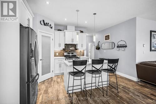 100 Tamarack Boulevard, Woodstock, ON - Indoor Photo Showing Other Room