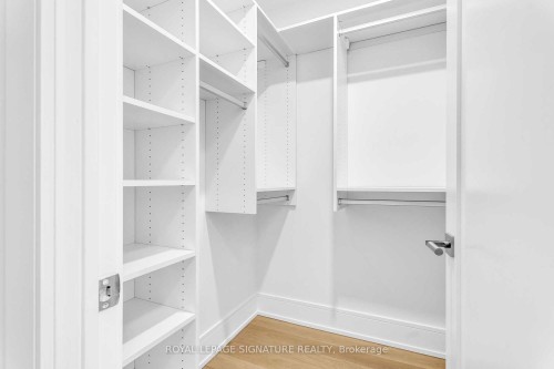 805-397 Royal Orchard Boulevard, Markham, ON - Indoor With Storage