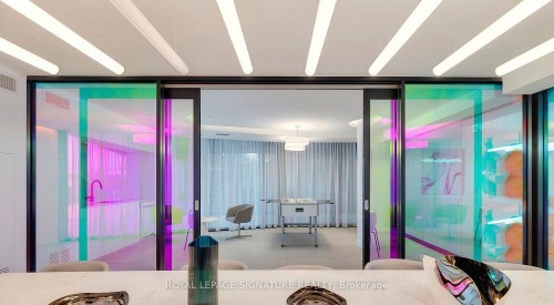 B520-3200 Dakota Common, Burlington, ON - Indoor Photo Showing Bathroom