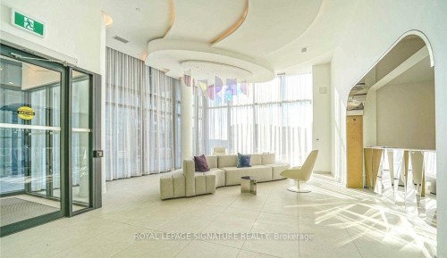 B520-3200 Dakota Common, Burlington, ON -  Photo Showing Other Room