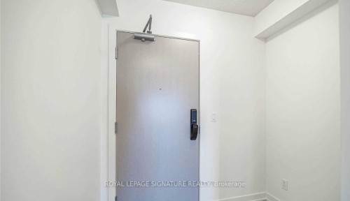 B520-3200 Dakota Common, Burlington, ON - 