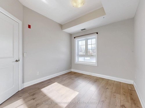 114-481 Rupert Avenue, Whitchurch-Stouffville, ON - Indoor Photo Showing Other Room