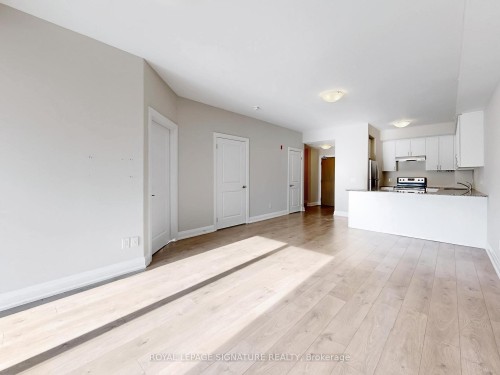 114-481 Rupert Avenue, Whitchurch-Stouffville, ON - Indoor Photo Showing Kitchen