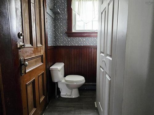 24 Claremont Avenue, Stellarton, NS 