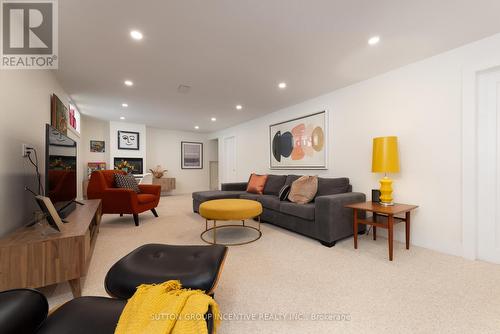 1171 Carson Road, Springwater, ON - Indoor