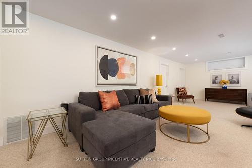 1171 Carson Road, Springwater, ON - Indoor Photo Showing Living Room