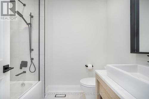 58 - 204 Blueski George Crescent, Blue Mountains, ON - Indoor Photo Showing Bathroom