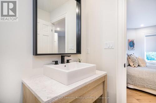 58 - 204 Blueski George Crescent, Blue Mountains, ON - Indoor Photo Showing Bathroom