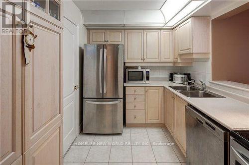 316 - 5418 Yonge Street, Toronto, ON - Indoor Photo Showing Kitchen With Double Sink