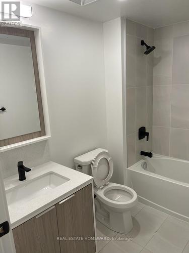 431 - 36 Zorra Street, Toronto, ON - Indoor Photo Showing Bathroom