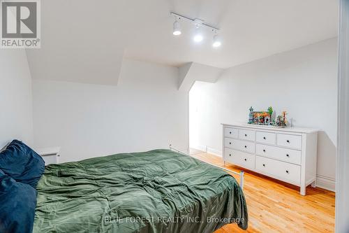 521 Upper Queen Street, London South (South P), ON - Indoor Photo Showing Bedroom