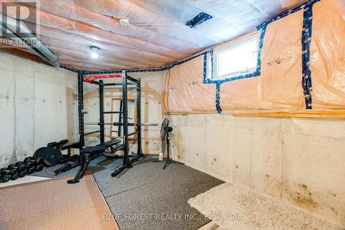 521 Upper Queen Street, London South (South P), ON - Indoor