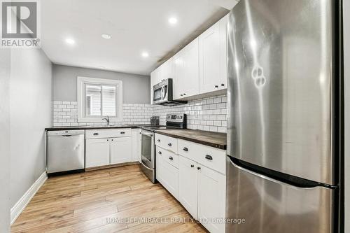 147 Hickling Trail, Barrie, ON - Indoor Photo Showing Kitchen With Stainless Steel Kitchen With Upgraded Kitchen