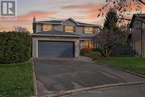 2347 TWEEDSMUIR COURT  Burlington, ON L7P 4K9