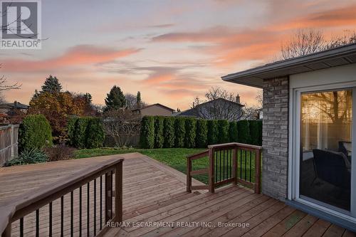 2347 Tweedsmuir Court, Burlington, ON - Outdoor