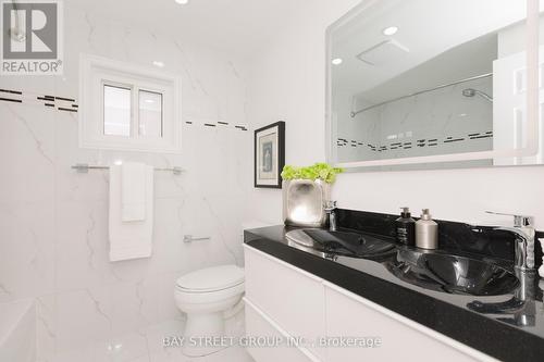 75 Breckonwood Crescent, Markham, ON -  Photo Showing Bathroom