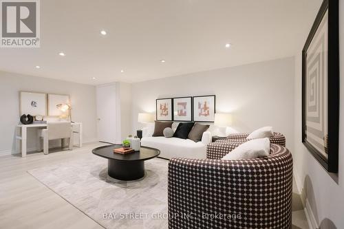 75 Breckonwood Crescent, Markham, ON - Indoor Photo Showing Bedroom