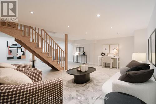 75 Breckonwood Crescent, Markham, ON - Indoor Photo Showing Living Room