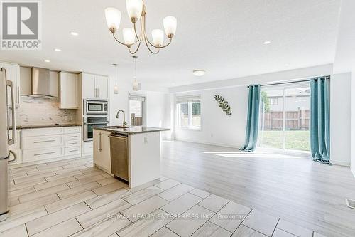 318 Old Huron Road N, Kitchener, ON - Indoor Photo Showing Kitchen With Stainless Steel Kitchen With Upgraded Kitchen