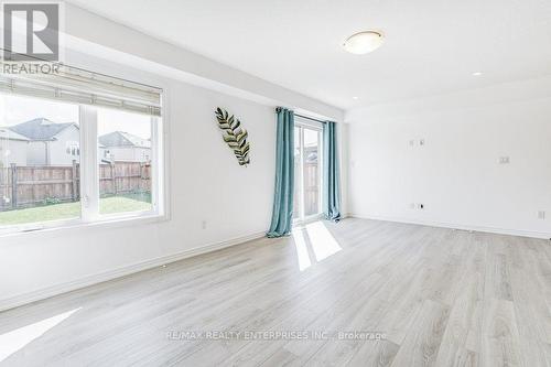 318 Old Huron Road N, Kitchener, ON - Indoor Photo Showing Other Room