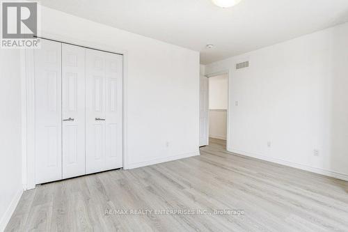 318 Old Huron Road N, Kitchener, ON - Indoor Photo Showing Other Room