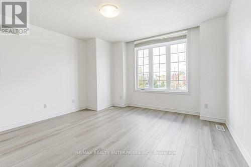 318 Old Huron Road N, Kitchener, ON - Indoor Photo Showing Other Room