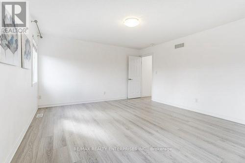 318 Old Huron Road N, Kitchener, ON - Indoor Photo Showing Other Room