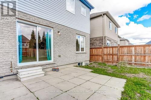 318 Old Huron Road N, Kitchener, ON - Outdoor