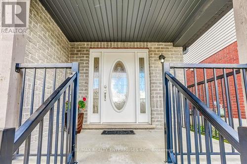 318 Old Huron Road N, Kitchener, ON - Outdoor With Exterior