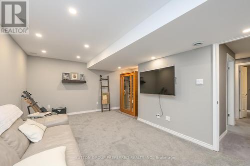 21 Caverhill Crescent, Middlesex Centre (Komoka), ON - Indoor