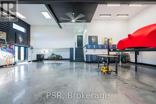 4 Raintree Court, Clearview, ON - Indoor