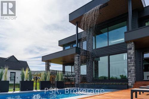 4 Raintree Court, Clearview, ON - Outdoor