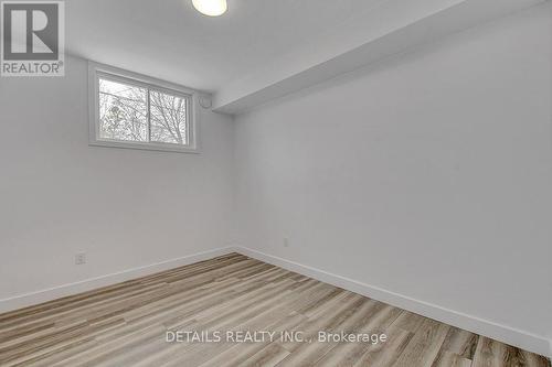 B - 285 B Montfort Street, Ottawa, ON - Indoor Photo Showing Other Room