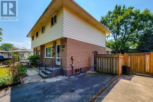 4433 Meadowvale Drive, Niagara Falls, ON - Outdoor With Exterior
