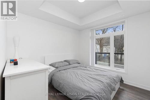 209 - 130 Canon Jackson Drive, Toronto, ON - Indoor Photo Showing Bedroom