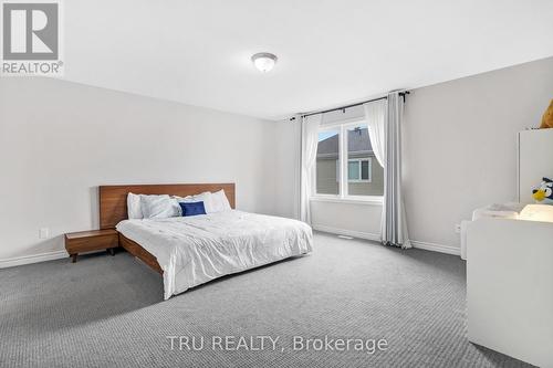 20 Coppermine Street, Ottawa, ON - Indoor Photo Showing Bedroom