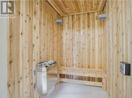 1402 - 75 Oneida Crescent, Richmond Hill, ON - Indoor Photo Showing Other Room