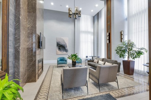 406-385 Prince Of Wales Street, Mississauga, ON - Indoor Photo Showing Other Room