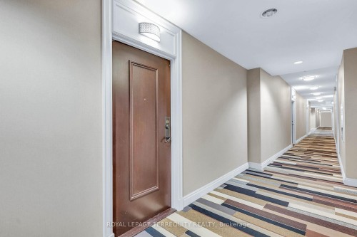 406-385 Prince Of Wales Street, Mississauga, ON - Indoor Photo Showing Other Room